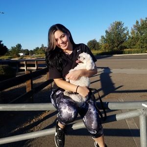 Meet your Posher, Chona